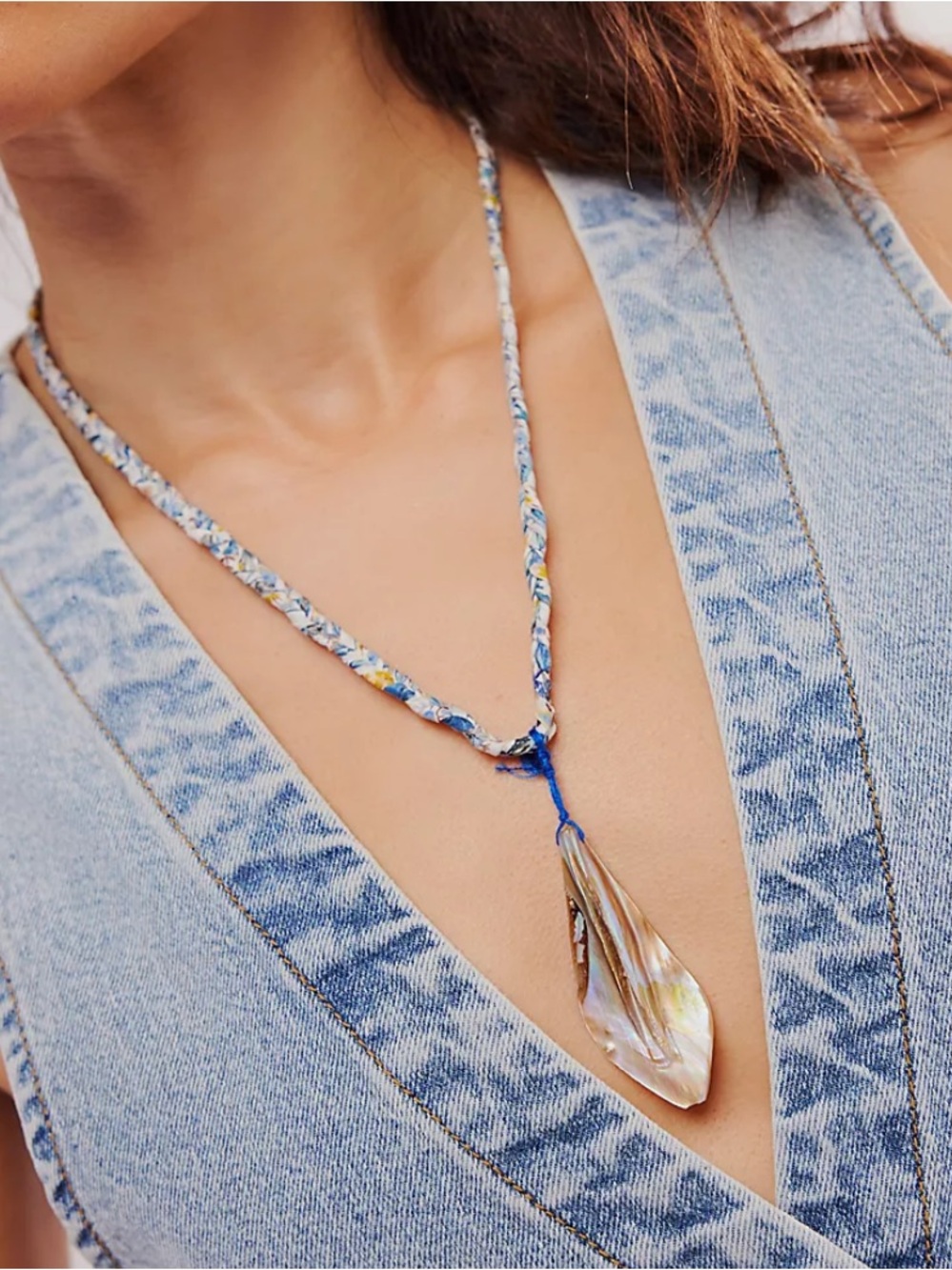 Free People Ariana Ost The Era Strand Necklace Blue Braided Iridescent Pendant